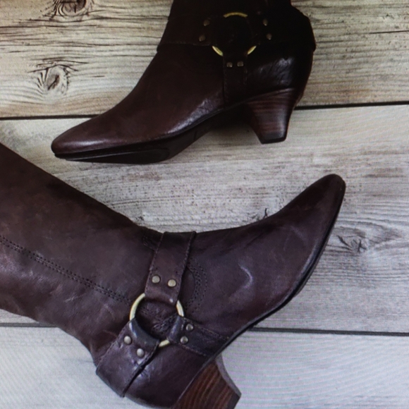 Frye Steffi Pull On Harness  Biker Kitten Heel Grey Boots - Picture 2 of 16